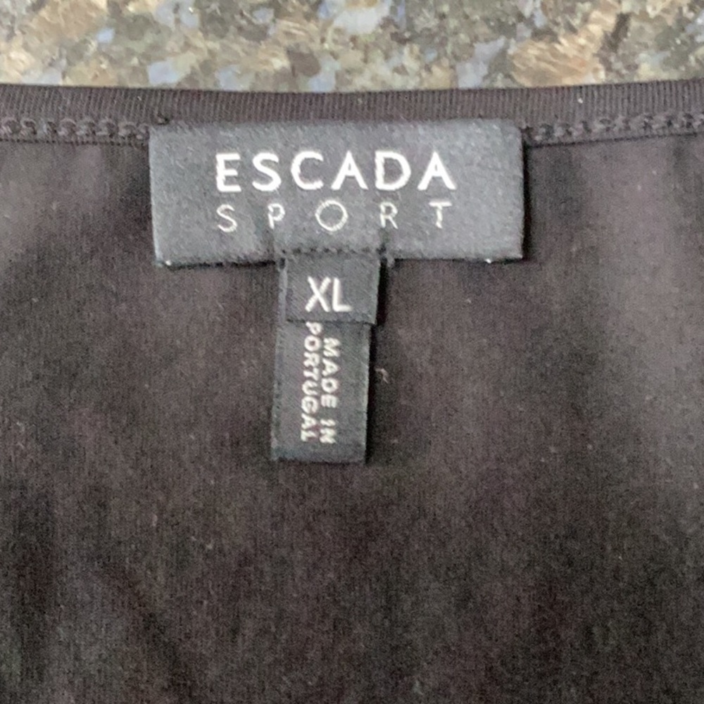 Escada long sleeved t-shirt